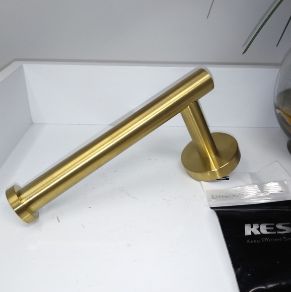 NWOT Gold Tone Tissue Holder - Picture 3 of 3